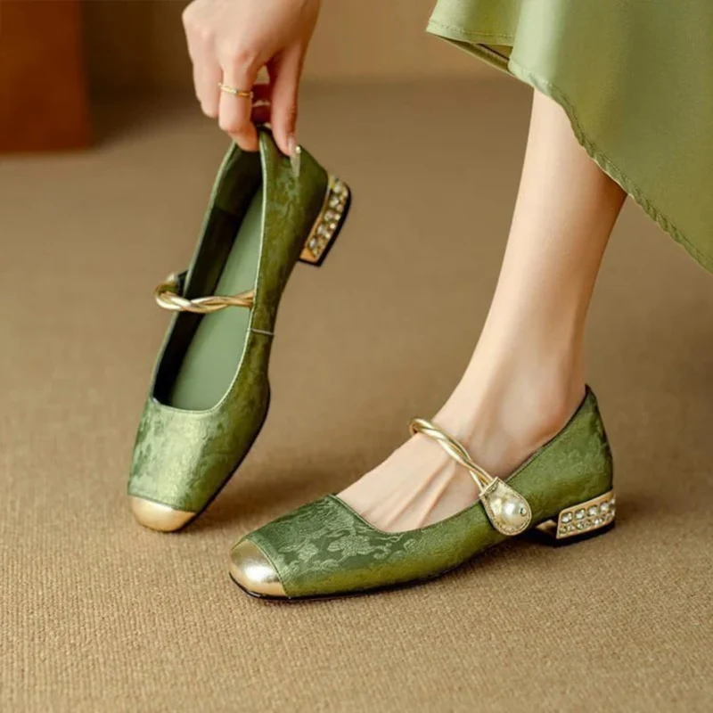 Elva Pumps mit Perlen-Detail | Grün