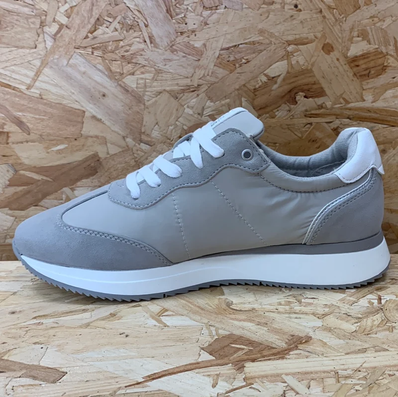 Mustang Modische Damen-Sneaker – Grau