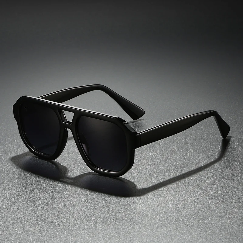 Eckige Herren-Sonnenbrille mit Doppelsteg