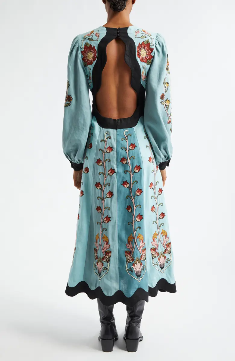 Katrielle | Himmelblau besticktes Kleid