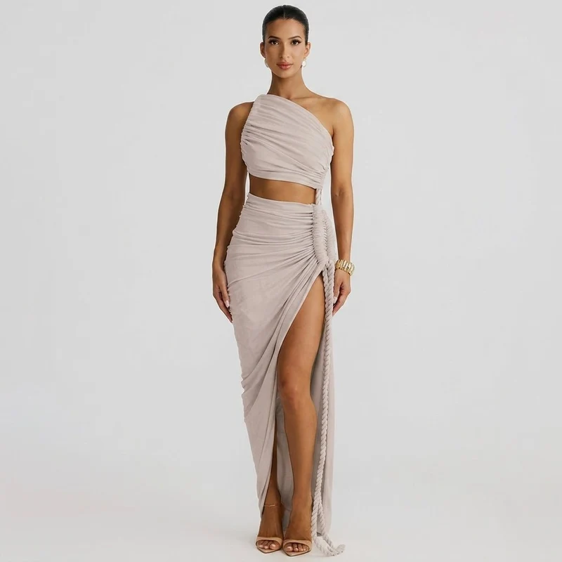 Damen-Maxikleid mit asymmetrischer Ein-Schulter-Form und Raffungen