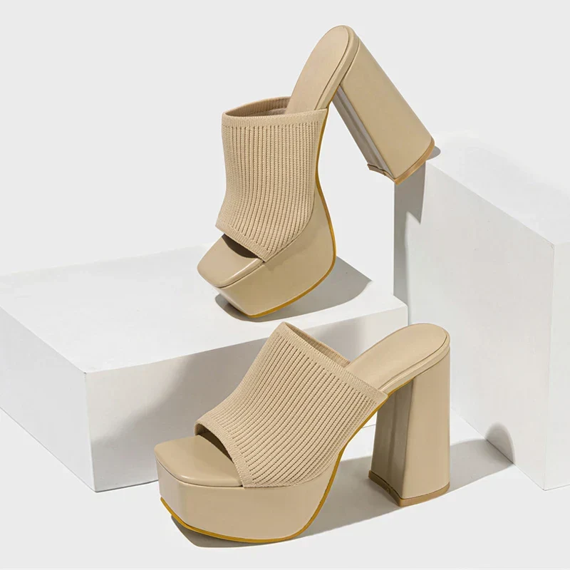 Sveira | Plattform Sandalen