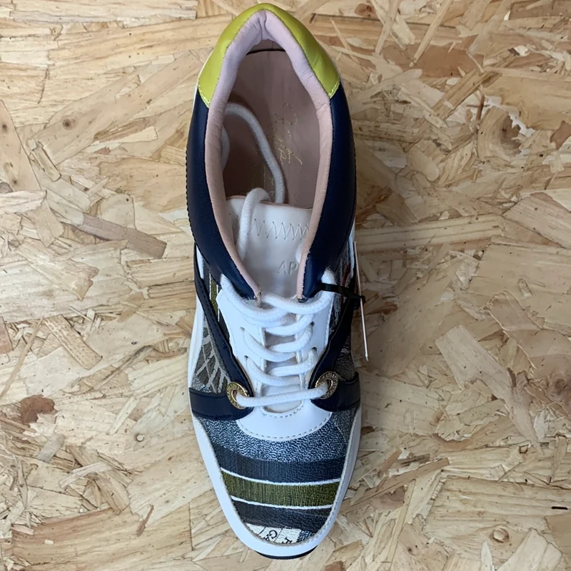 Kate Appleby Ellon-Trainer für Damen – Saphir