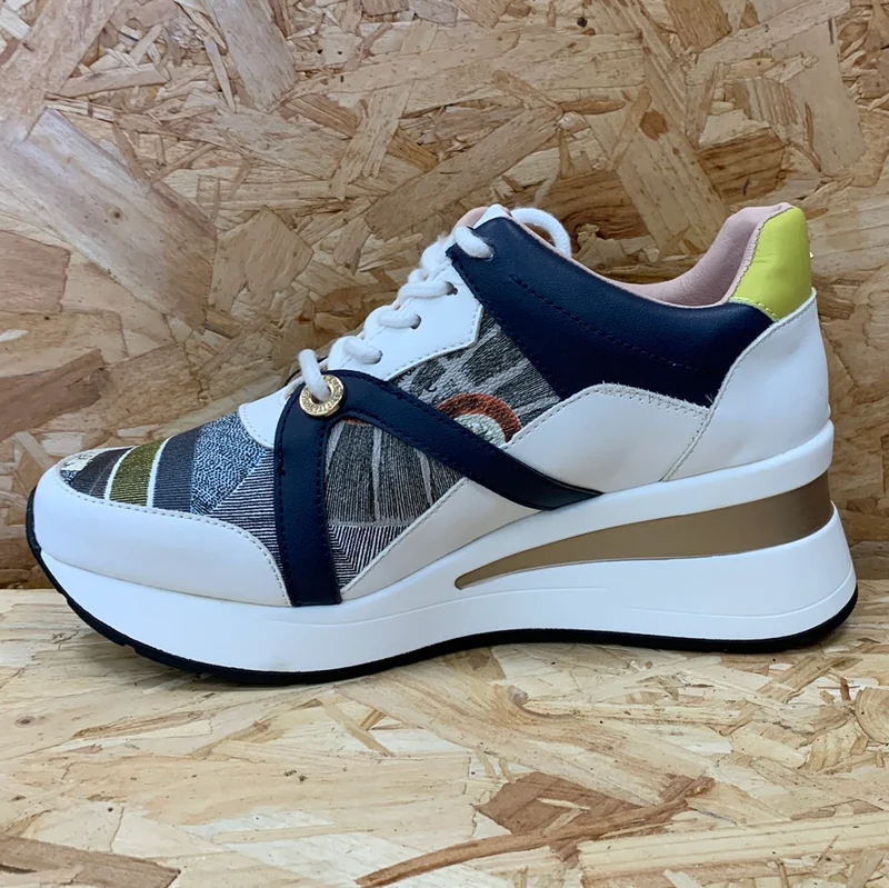 Kate Appleby Ellon-Trainer für Damen – Saphir