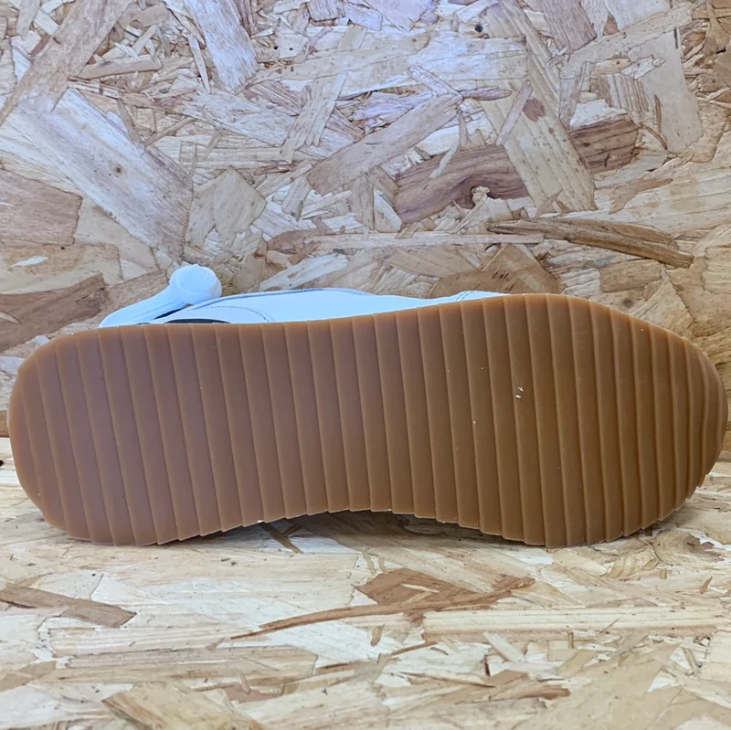 S. Oliver Damenmode-Trainer – Weiß