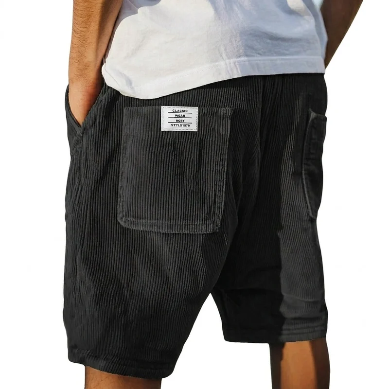 Herren Shorts mit Rippenstruktur und aufgesetzten Taschen
