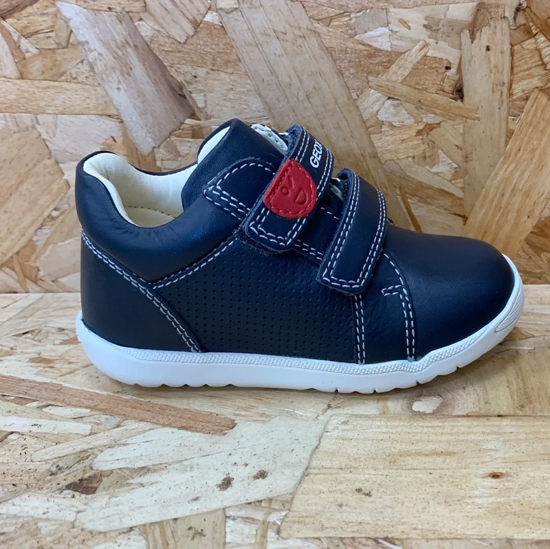 Geox B Macchia BB-Trainer für Kleinkinder – Marineblau