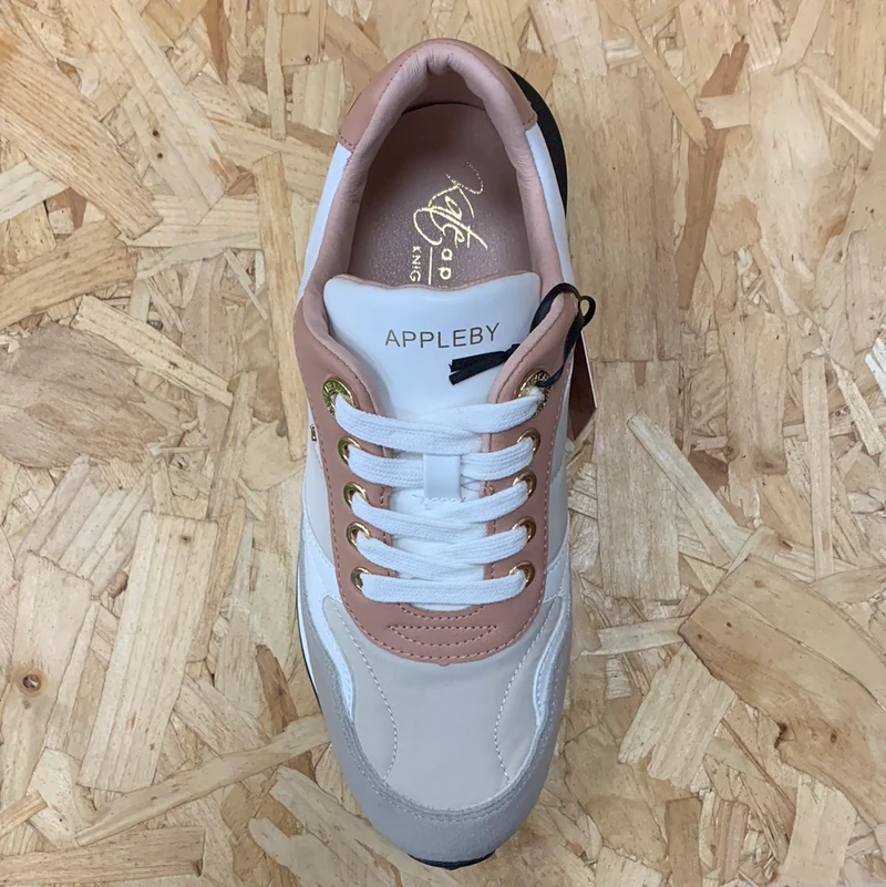 Kate Appleby Damen Callander Trainer – Desert Blast