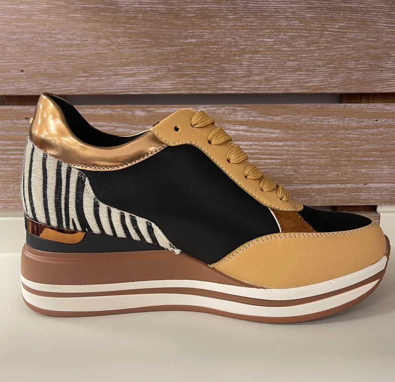 Una Healy Damen Amie Fashion Trainer – Sahara
