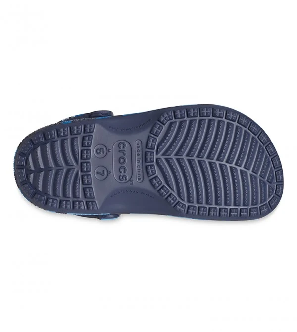 Crocs Klassischer, bedruckter Unisex-Camouflage-Clog – Marineblau/Mehrfarbig