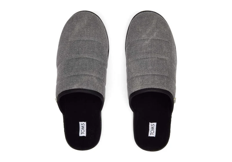 TOMS Herren Harbor Distressed Twill Quilted Slipper – Schwarz