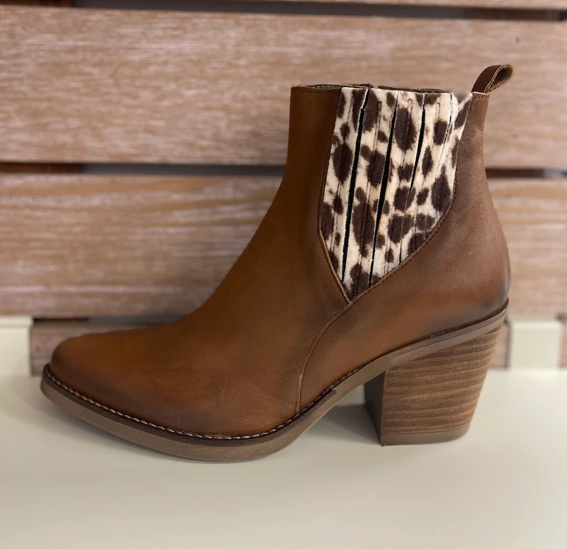 Patricia Millar Damen-Stiefelette aus Leder mit Blockabsatz - Hellbraun