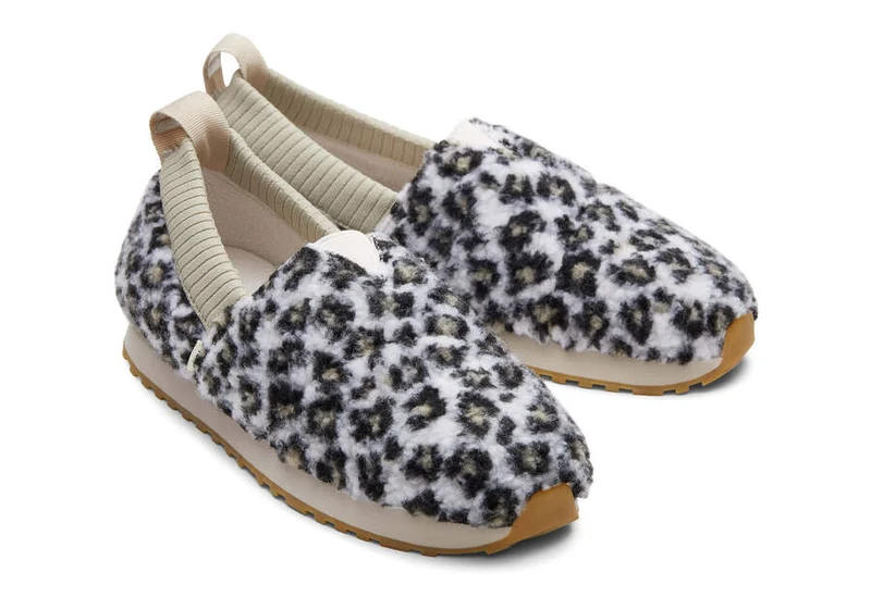 TOMS Damen Alpargata Resident Fleece Espadrille – Egret Snow Leopard