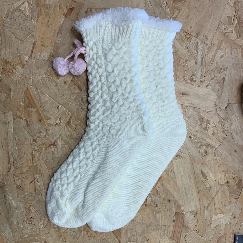 Bramble Gemütliche Popcorn-Slipper-Socke für Damen – Creme