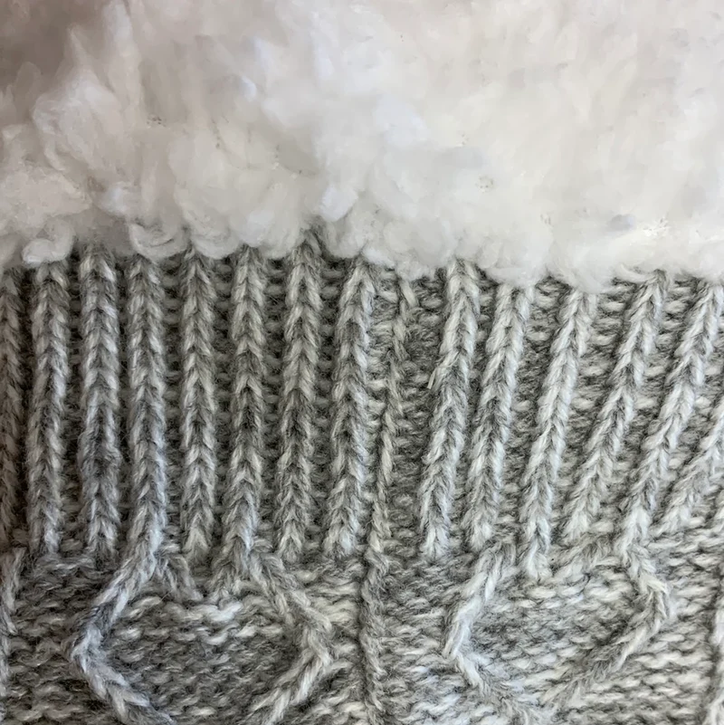 Bramble Strukturierte Strick-Lounge-Socken für Damen – Grau