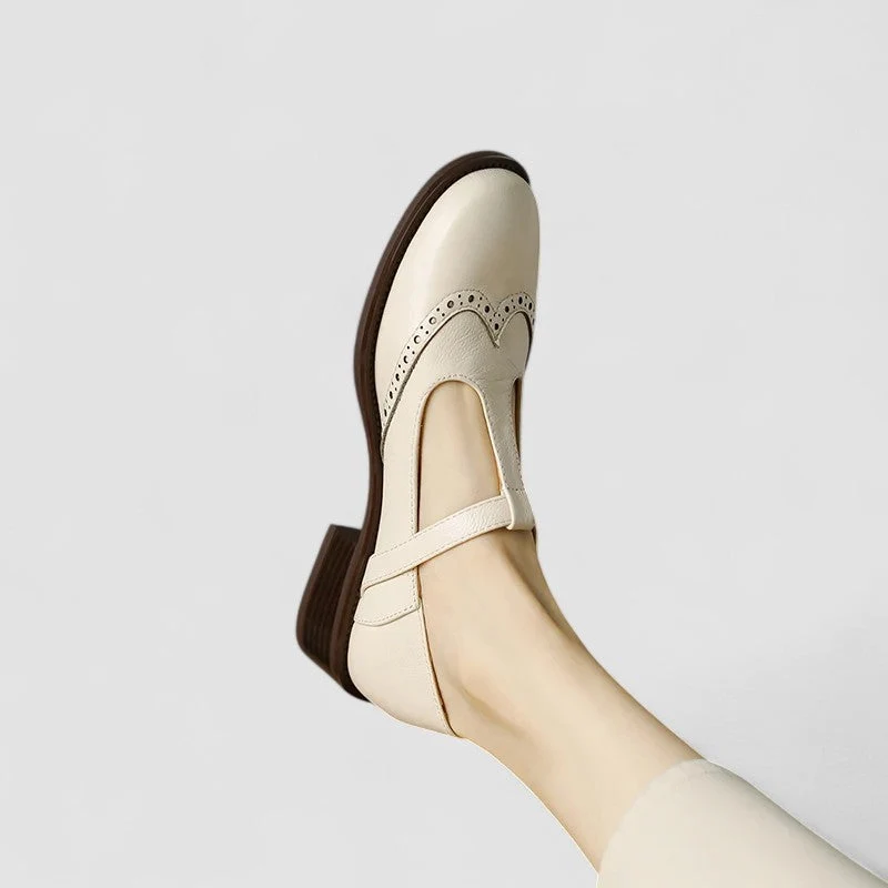 Damen Mary Jane Halbschuhe mit T-Riemen und Lochmuster