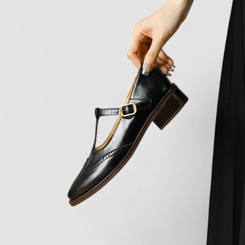 Damen Mary Jane Halbschuhe mit T-Riemen und Lochmuster