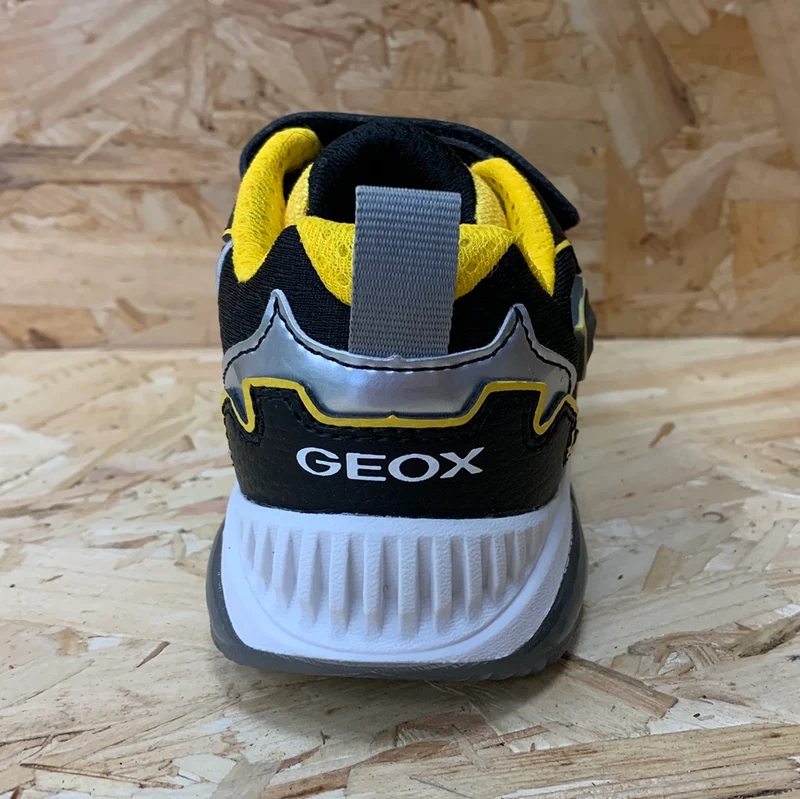 Geox Leuchtende Fledermaus-Turnschuhe für Kinder – Schwarz/Gelb