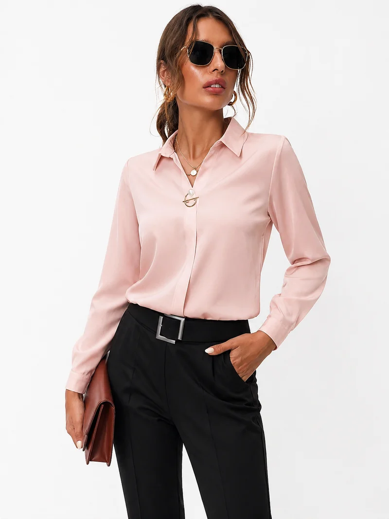 Damen Bluse mit Kragenausschnitt, langen Ärmeln und Knopfleiste