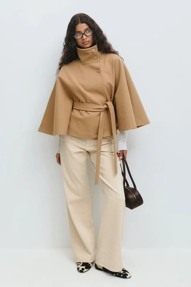 Damen Capejacke mit Stehkragen und Bindegürtel