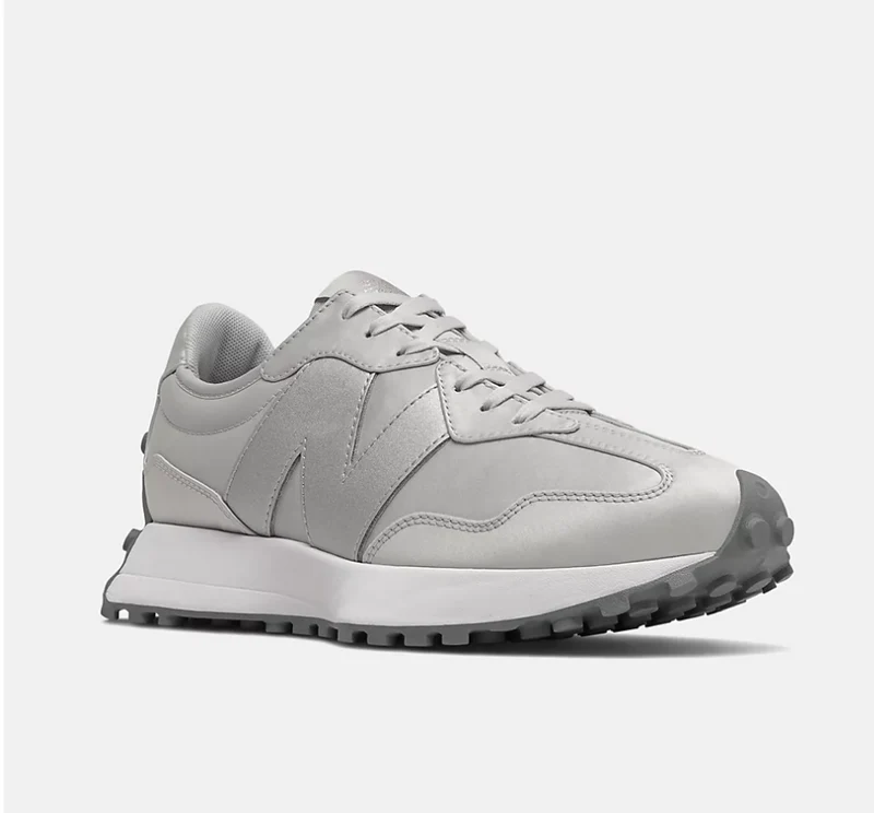 New Balance Damen 327 Fashion Trainer – Silber