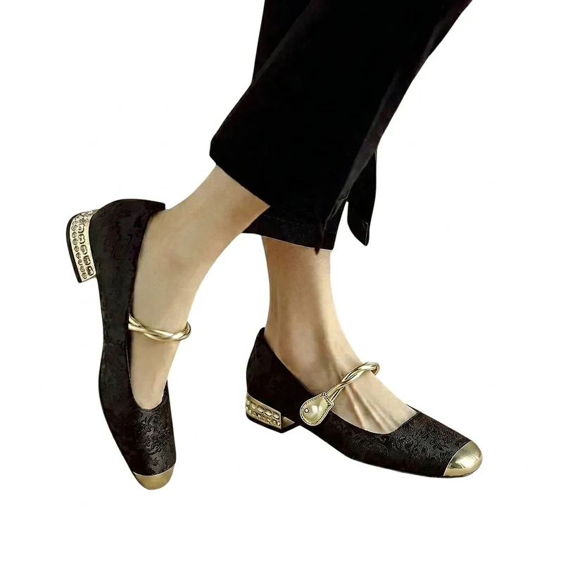 Damen-Mary-Jane-Schuhe mit floralem Muster und verzierten Blockabsätzen