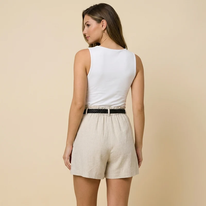 Damen Shorts mit hohem Bund, Falten, Gürtelschlaufen und Seitentaschen