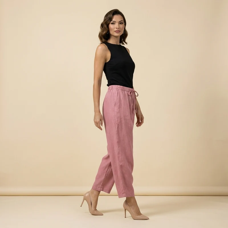 Damenhose mit hohem Bund, weitem Bein, Kordelzug und Seitentaschen