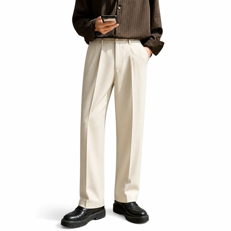 Herren Hose mit geradem Bein und Frontfalten sowie Knopfverschluss