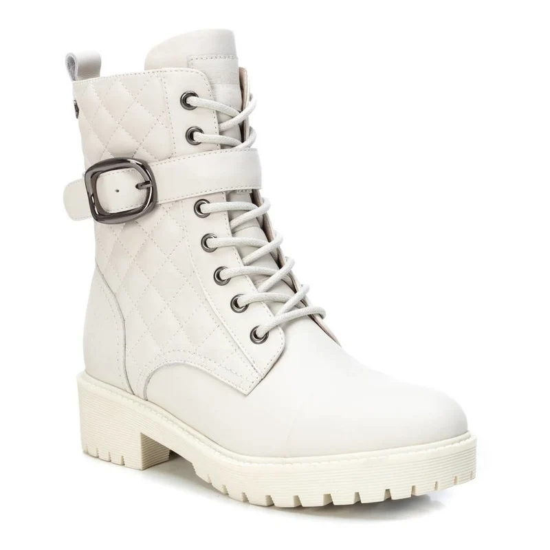 Carmela Modischer Damenstiefel aus gestepptem Leder – Ice