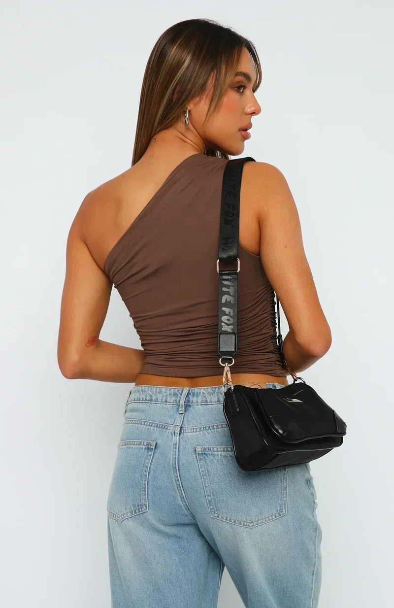 Damen-Bluse mit einseitiger Schulter und Raffungen