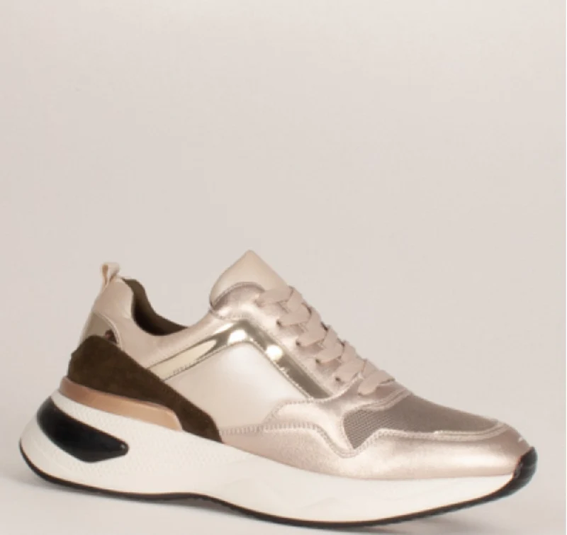 Una Healy Wild Horses Fashion Sneaker für Damen – Goldschimmer
