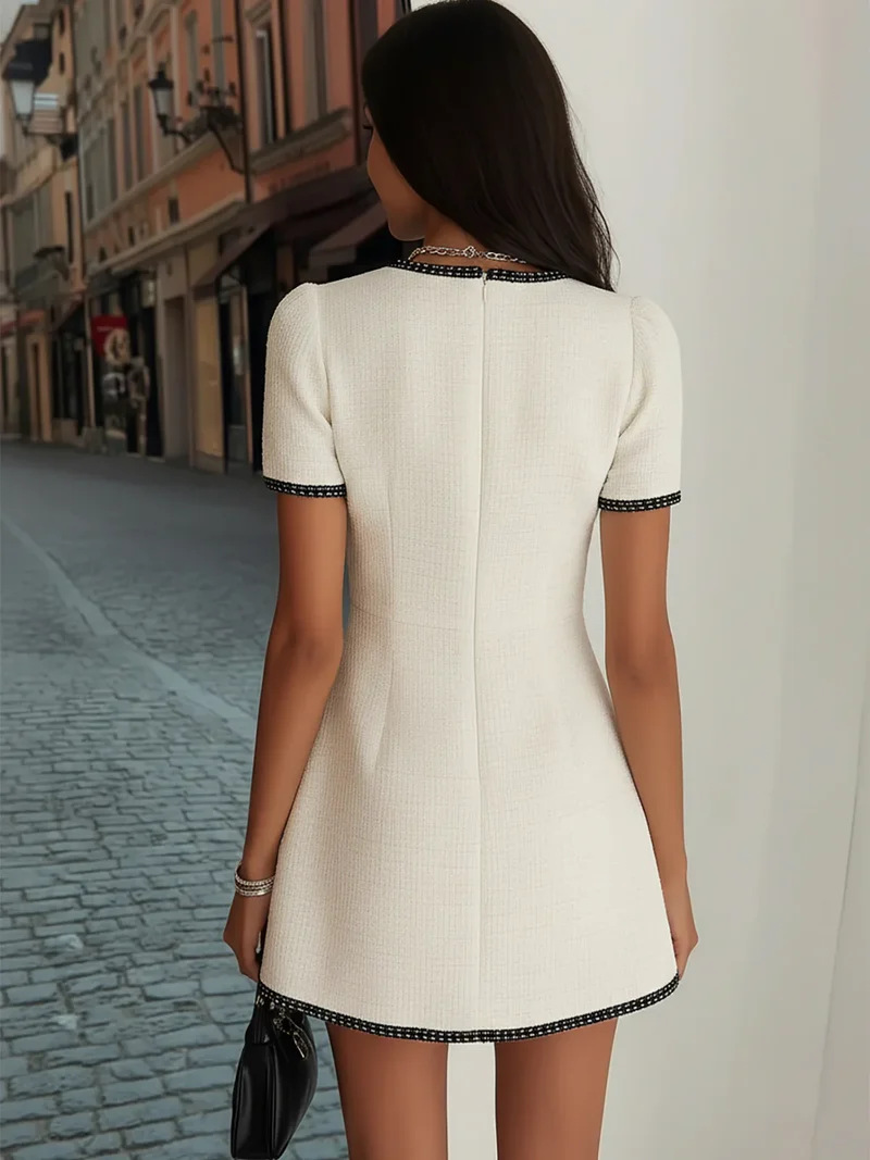 Damen Kurzarm Mini Kleid mit Knopfleiste und Kontrastbesatz
