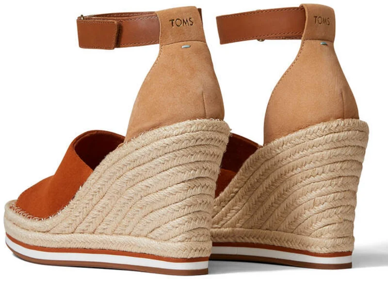 TOMS - Marisol Keilsandalette mit Knöchelriemen – braunes Wildleder