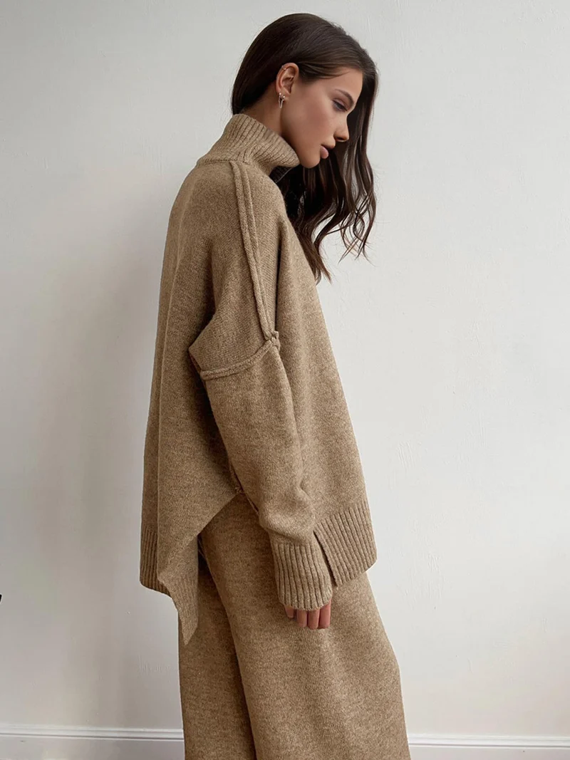 Damen Strick-Set mit Rollkragenpullover und weiter Hose