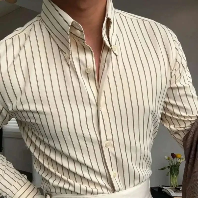 Herren Hemd mit Button-Down-Kragen, langen Ärmeln und Streifenmuster