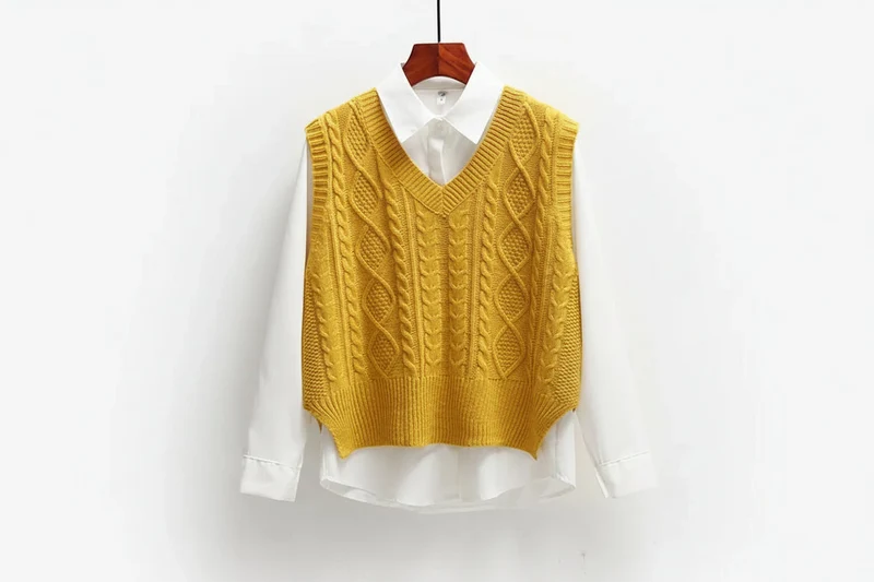 Ärmelloser Pullover mit V-Ausschnitt und gerader Form