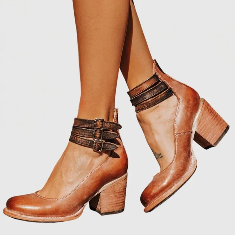 Damen Geschlossene Ankle-Boots mit Seitlichen Ausschnitten, Drei Schnallenriemen und Blockabsatz