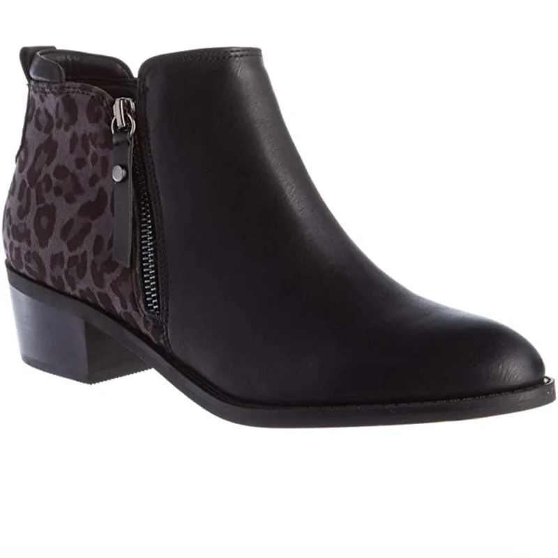 XTI - 44471 – Modische Damenstiefel – Schwarz / Leopard