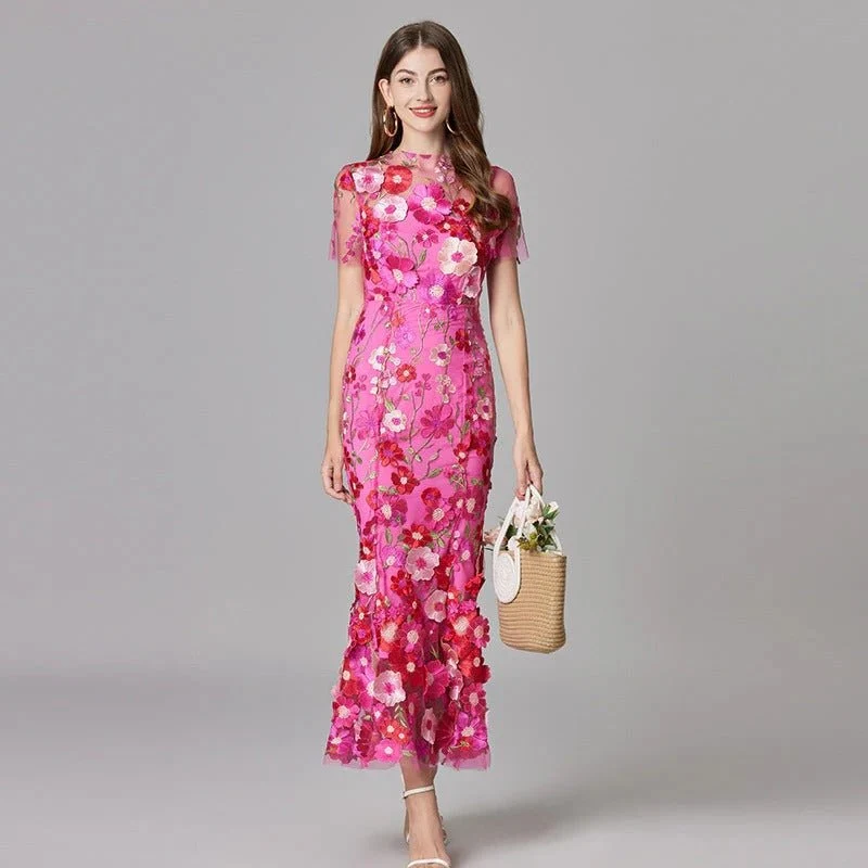 Elfriede | Maxi-Kleid ärmellos mit 3D-Blumen-Applikationen