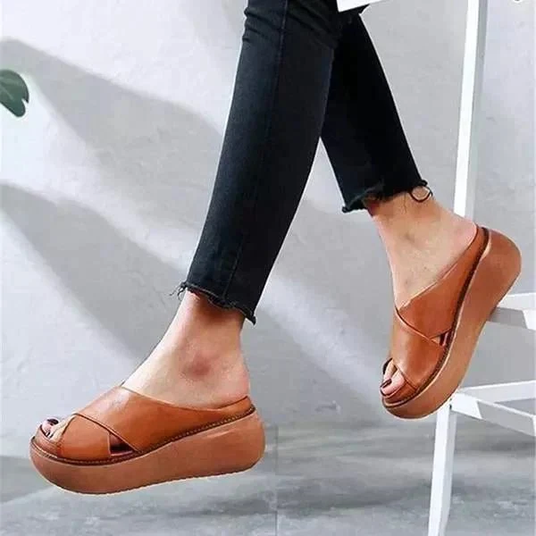 Leonie | Damen Gepolsterte Flache Sandalen Kreuzriemen