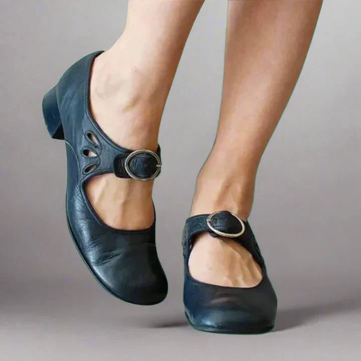 Damen Mary-Jane Schuhe mit Schnallenriemen und Ausschnitten