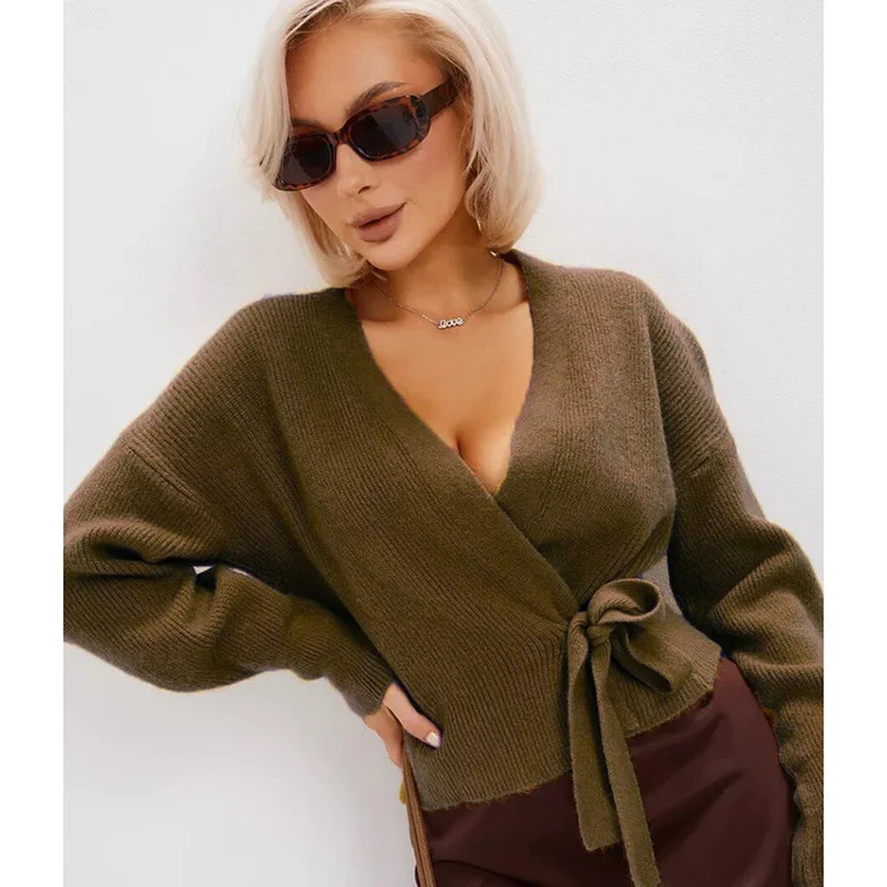 Damen Wickelstrickpullover mit V-Ausschnitt und Bindegürtel