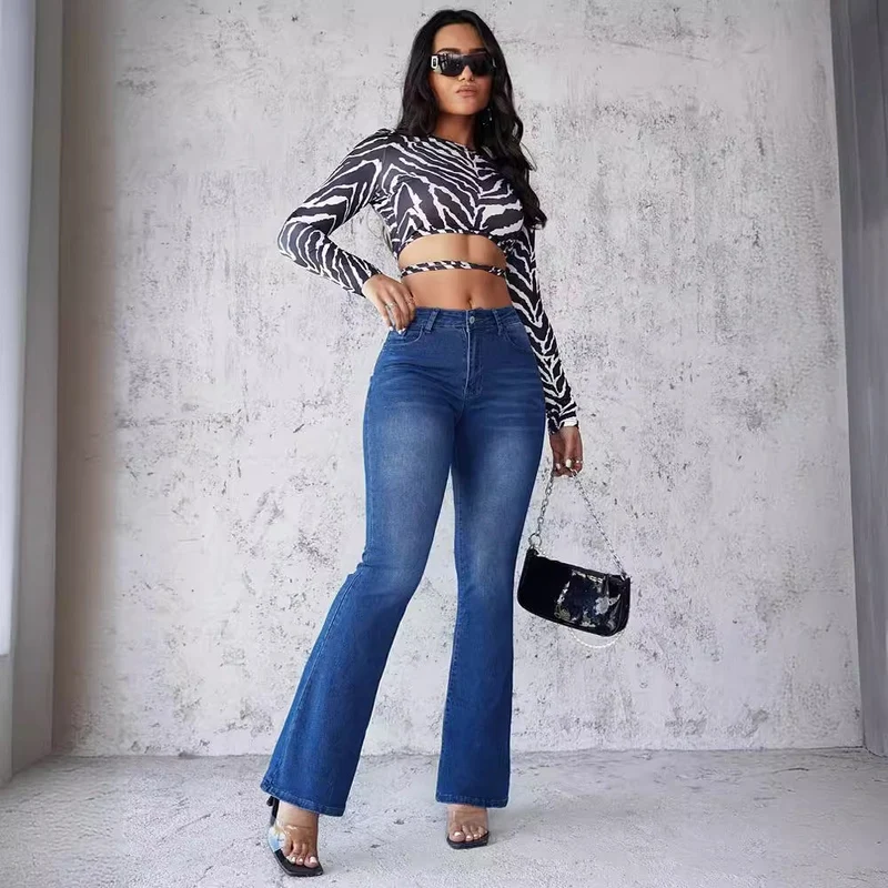 Damen Denim-Hose mit hohem Bund, ausgestelltem Bein und Taschen vorne und hinten
