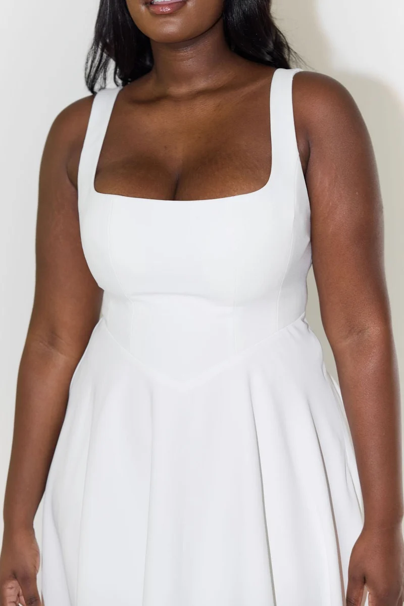 Luisa | Midikleid A-Linie Quadratischer Ausschnitt Plissee
