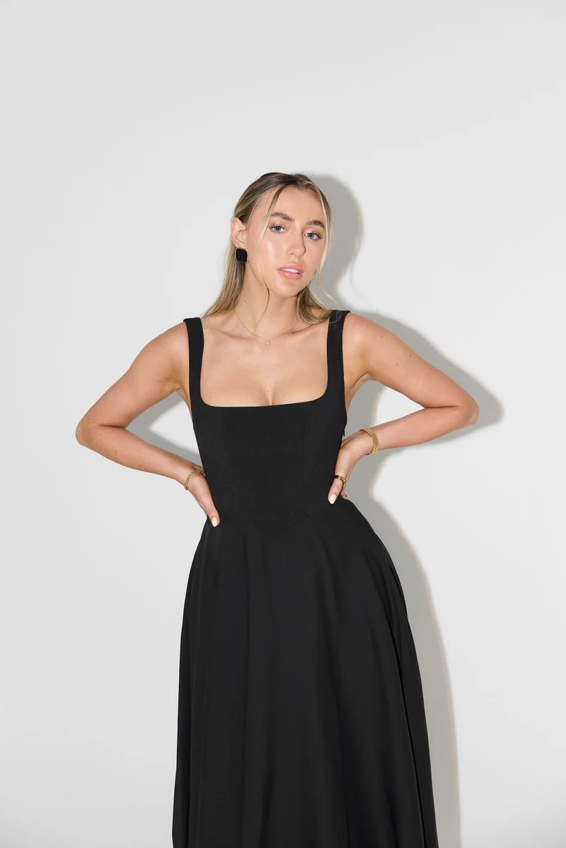 Luisa | Midikleid A-Linie Quadratischer Ausschnitt Plissee