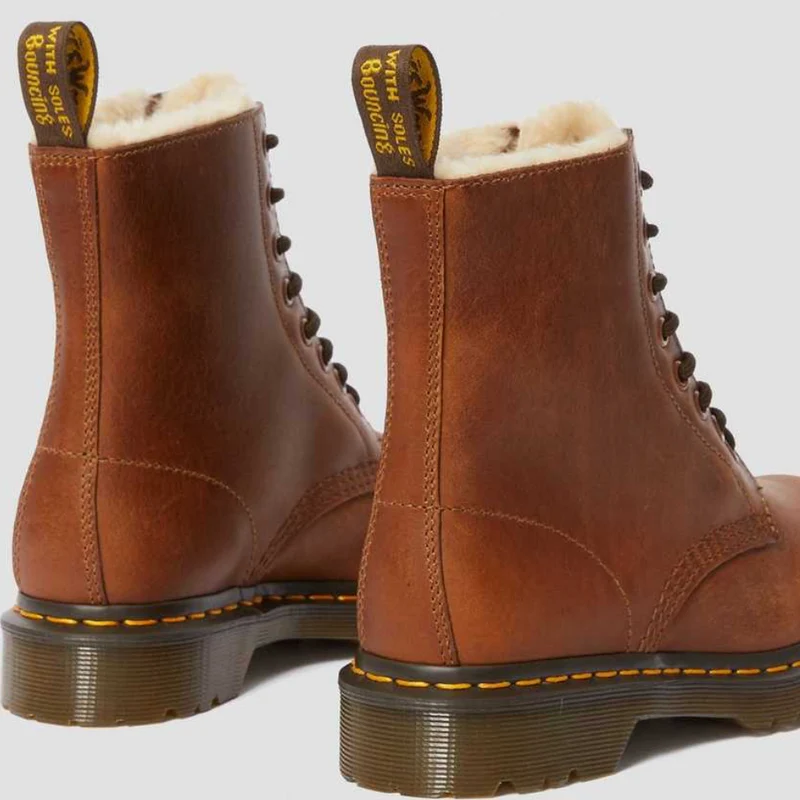 Dr Martens Damen 1460 Serena Kunstfell gefütterter Stiefel – Butterscotch