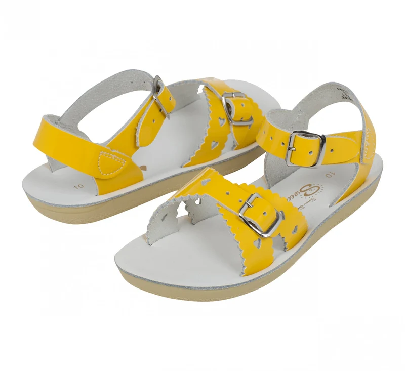 Salt Water Sandals Sweetheart-Sandale für Kinder – Glänzendes Gelb