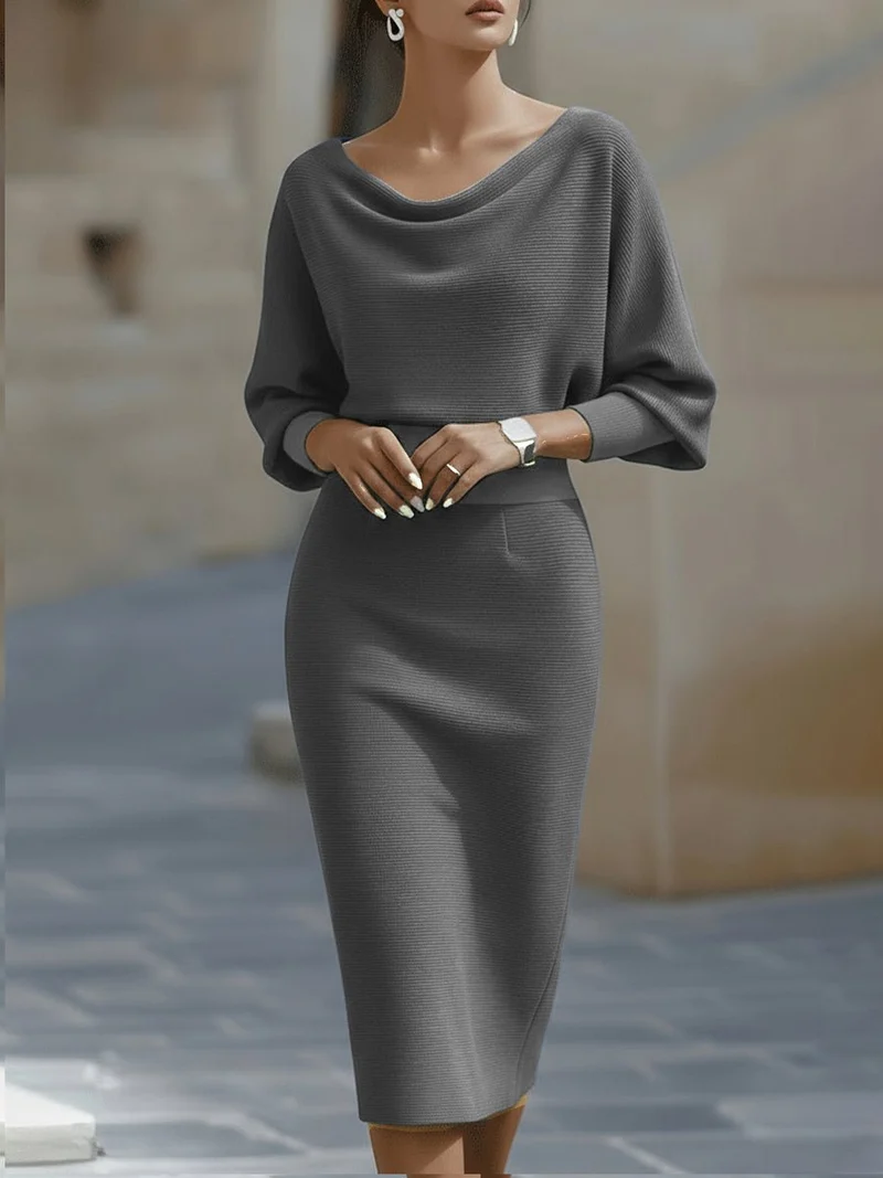 Marlene | Midi Kleid Satin Wasserfallausschnitt Fledermausärmel