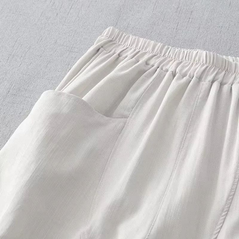 Damen Hose mit elastischem Bund und geradem Beinverlauf